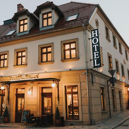 Hg Hotel Toszek Экстерьер фото
